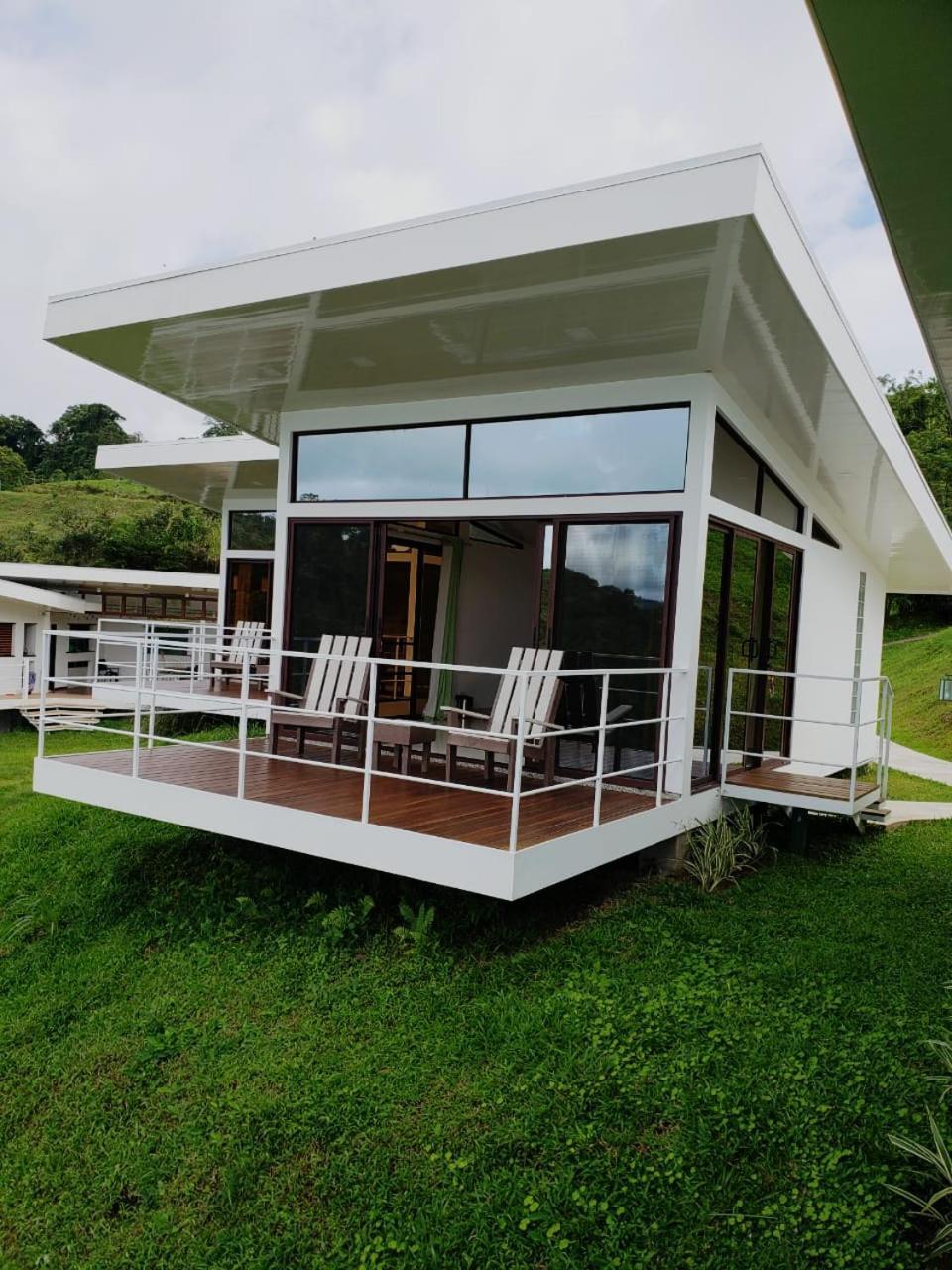 Hotel Laguna Arenal Union Exterior photo